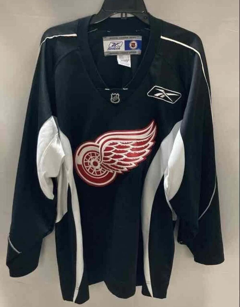 Reebok Detroit Red Wings NHL Hockey Jersey Size Large